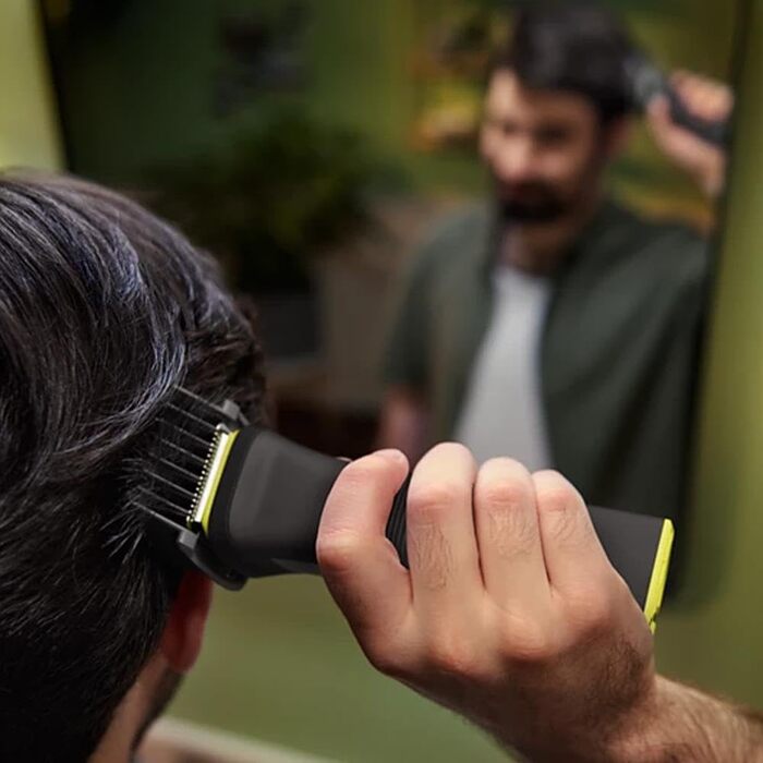 Тример Philips Multigroom 7000 MG7962/30 19-в-1 для чоловіків: універсальний набір для обличчя, волосся та тіла, самозаточувані леза, 26 налаштувань довжини (0,5-20 мм)
