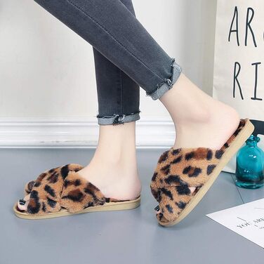 Жіночі зимові капці з плюшу Leopard — теплі домашні тапочки на плоскій підошві, протиковзкі, коричневий леопардовий принт (розмір 39/40 EU)