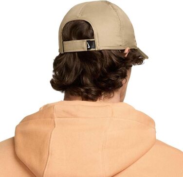 Кепка Nike Meta Swoosh H86 біло-бежева (Parachute Beige / Metallic Silver), розмір S