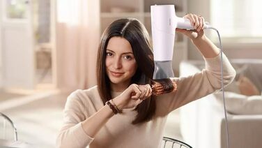 Фен для волосся Philips 5000 Series BHD500/00 з технологією ThermoShield, іонізацією, 2100 Вт, білий, з вузьким соплом та дифузором для об'єму
