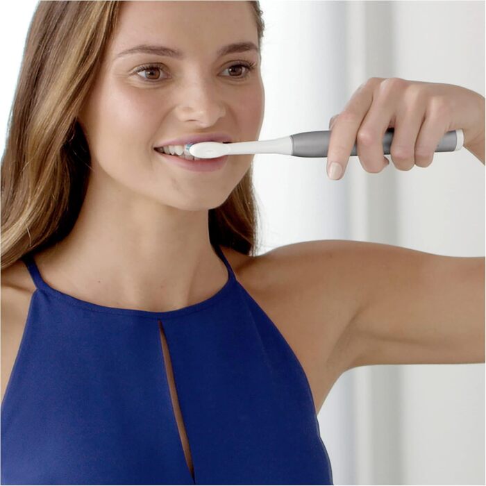 Електрична звукова зубна щітка Oral-B Pulsonic Slim Luxe 4000, 3 режими чищення для здоров'я ясен, колір платина