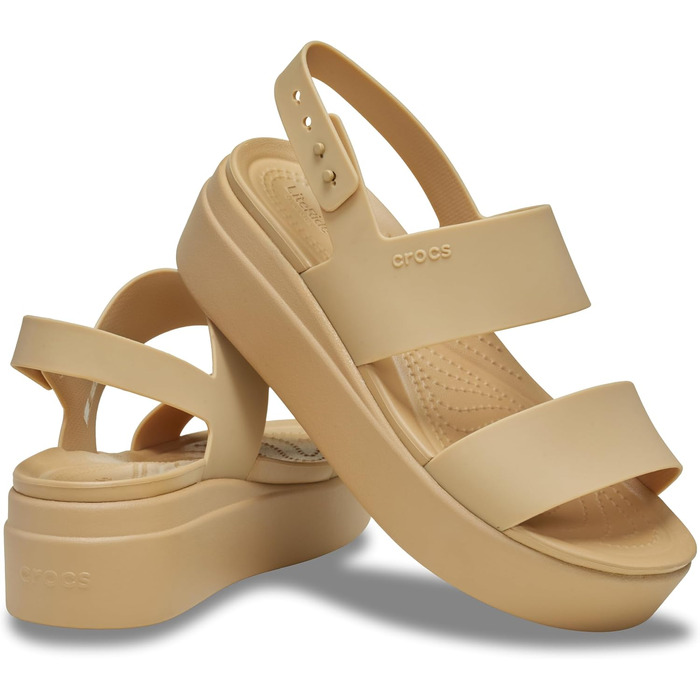 Жіночі сандалі на низькому тальці Crocs Brooklyn Wedge, колір Cashew, розмір 39/40 EU