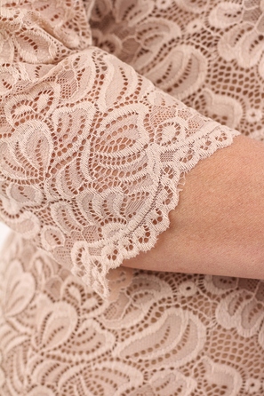 Мереживна коктейльна сукня міді FEMIMODA, розмір 44