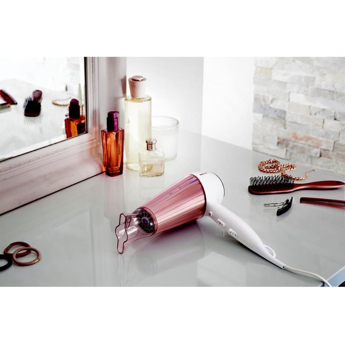 Фен для волосся Philips MoistureProtect HP8280/00, 2300Вт, з іонізацією, 6 режимами температури та швидкості, дифузором та стилізуючою насадкою