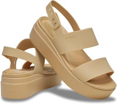 Жіночі сандалі на низькому тальці Crocs Brooklyn Wedge, колір Cashew, розмір 39/40 EU