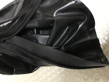 Маска з латексу для BDSM, Fetish, Cosplay - чорна з блискавкою