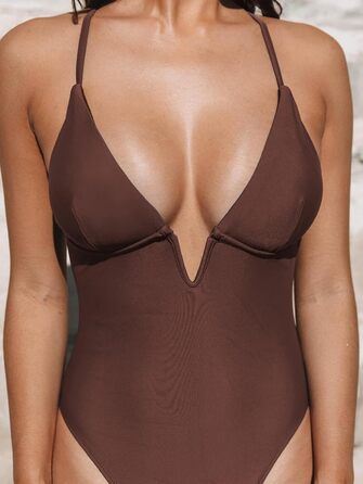 CUPSHE Купальник жіночий з V-подібним вирізом, глибоким вирізом на спині, з перехрещуванням на спині, фігуроформний, цілісний, колір шоколадний (S)