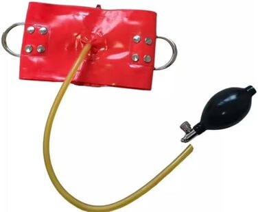 Латексний костюм Гейлоп з корсетом на шиї, чорний. Регульований, з блискавкою на спині.