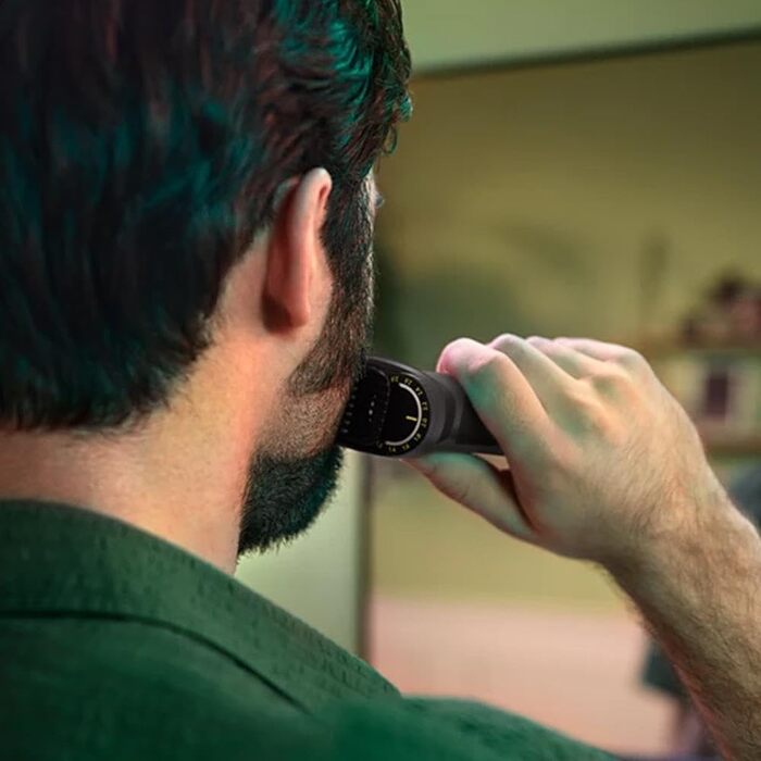 Тример Philips Multigroom 7000 MG7962/30 19-в-1 для чоловіків: універсальний набір для обличчя, волосся та тіла, самозаточувані леза, 26 налаштувань довжини (0,5-20 мм)