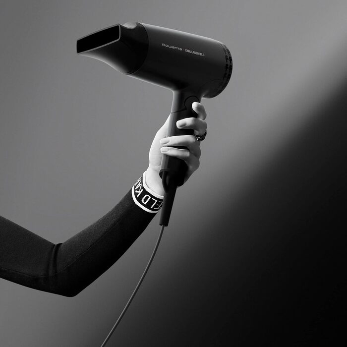 Компактний дорожній фен Rowenta x Karl Lagerfeld CV184L Express Style, чорний — складаний, ультралегкий, з функцією Glanz-Booster та Dual-Volt