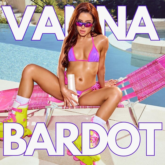 Fleshlight Tori Black Torrid - Реалістичний мастурбатор SuperSkin (Vanna Bardot Lady)