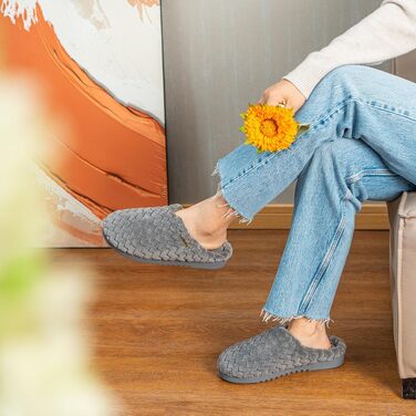Жіночі домашні капці LongBay з ефектом пам'яті (Memory Foam) та плюшевим покриттям, протиковзаючі, сірі, розмір 38/39 EU