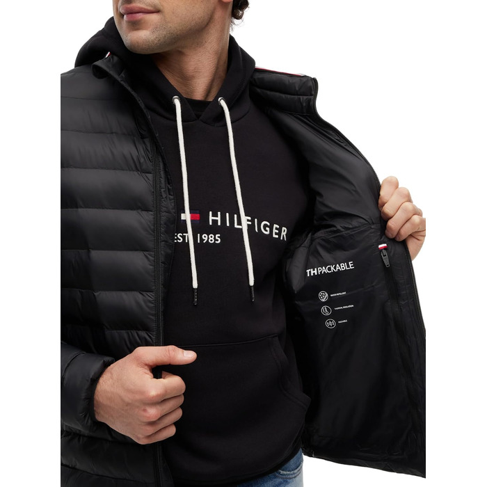 Чоловіча куртка Tommy Hilfiger Core Packable Recycled — легка компактна вітровка, чорна, розмір M