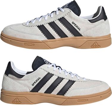 Чоловічі бігові кросівки adidas Cosmic M (розмір 43 1/3 EU, колір білий/чорний Ftwr White Core Black)